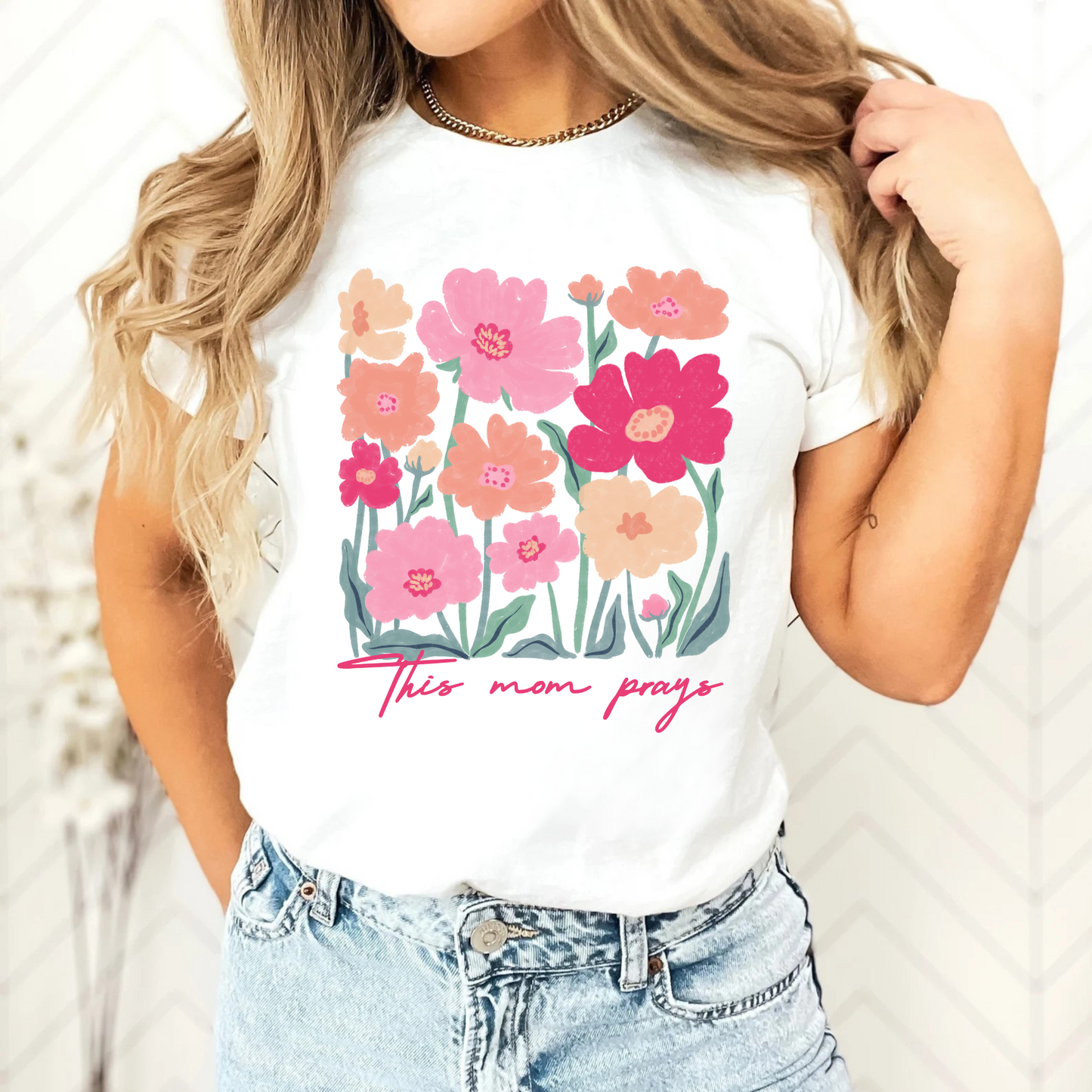 This Mom Prays Floral DTF Transfer